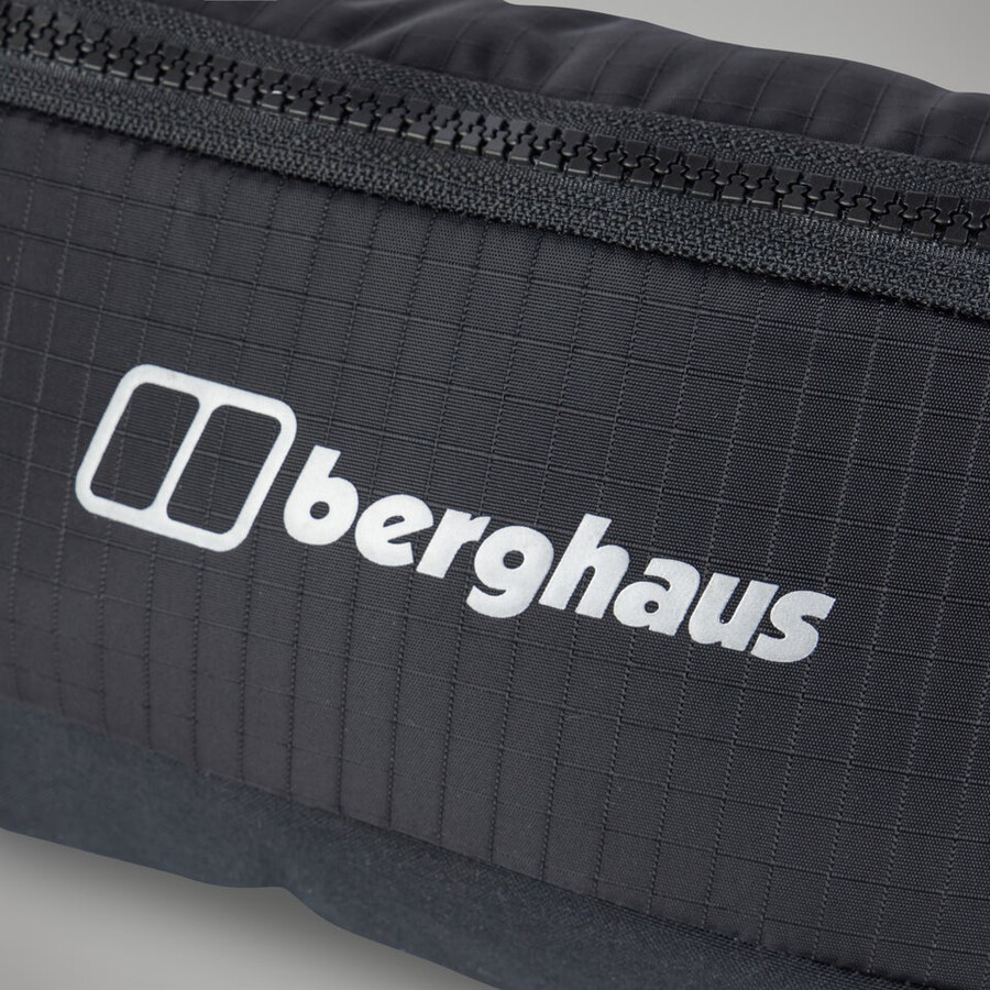 unisex carryall bum bag - black die berghaus