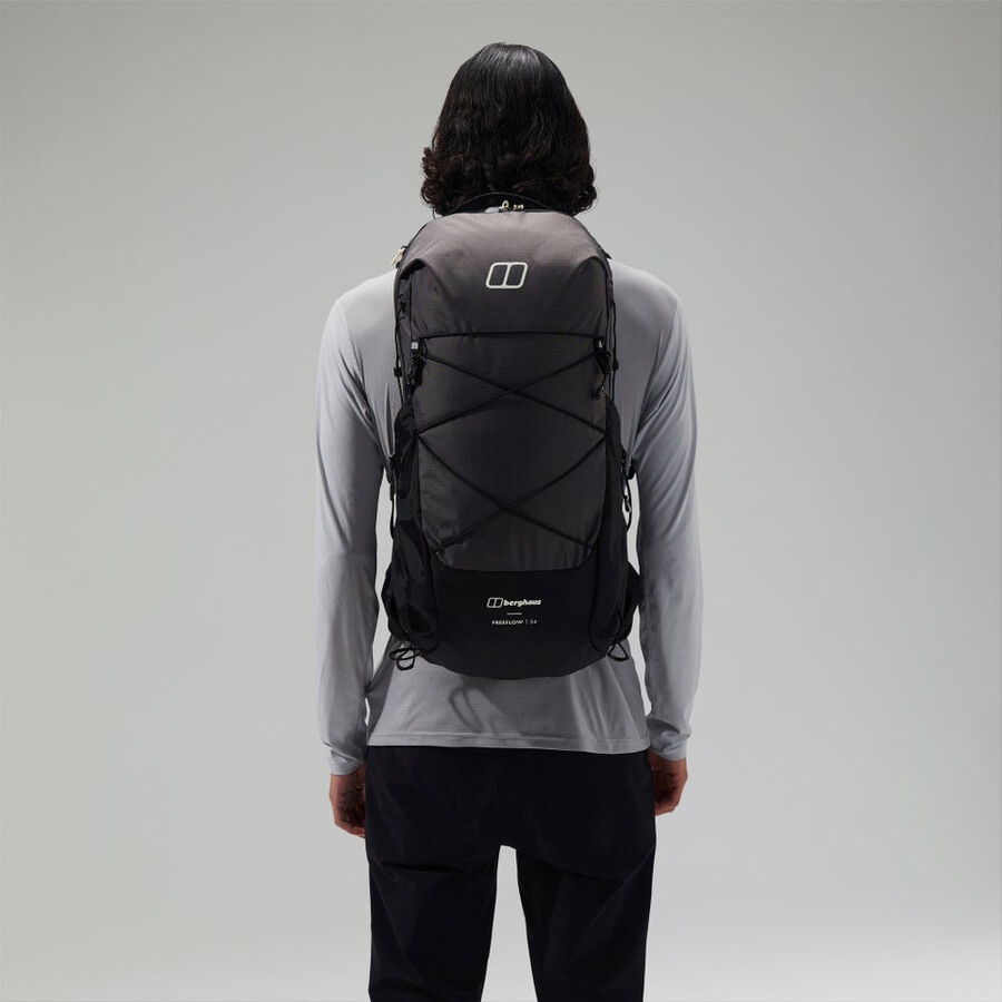 unisex freeflow 24l pack in grauschwarz berghaus