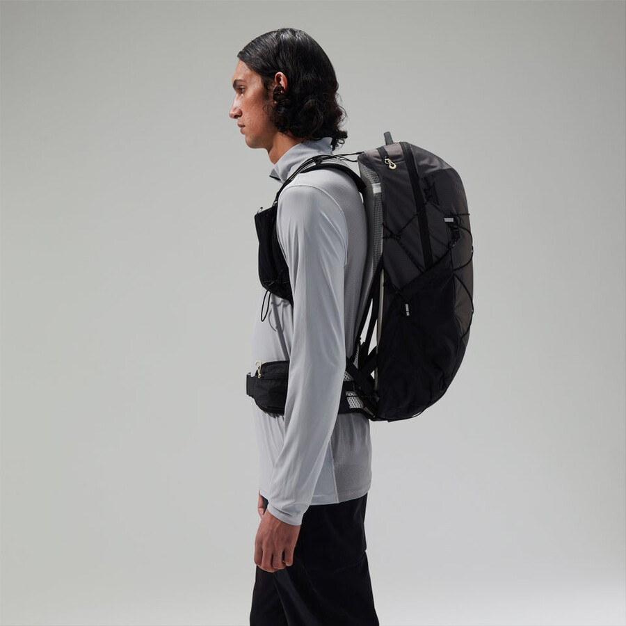 unisex freeflow 24l pack in grauschwarz berghaus