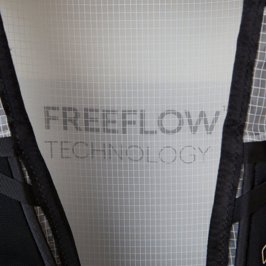 unisex freeflow 24l pack in grauschwarz berghaus