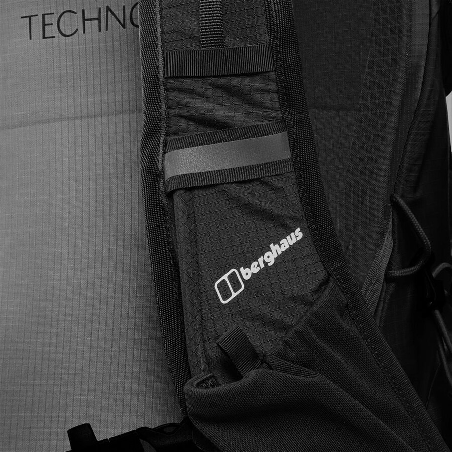 women s remote wanderung f23 rucksack - schwarz berghaus
