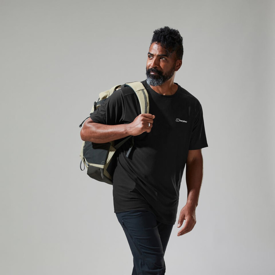 herren 247 tech tee super stretch-crew - black die berghaus