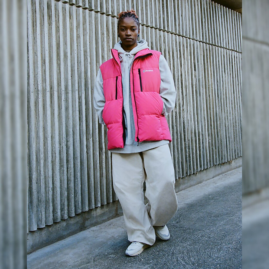 unisex sabber down insulated gilet - rosa berghaus