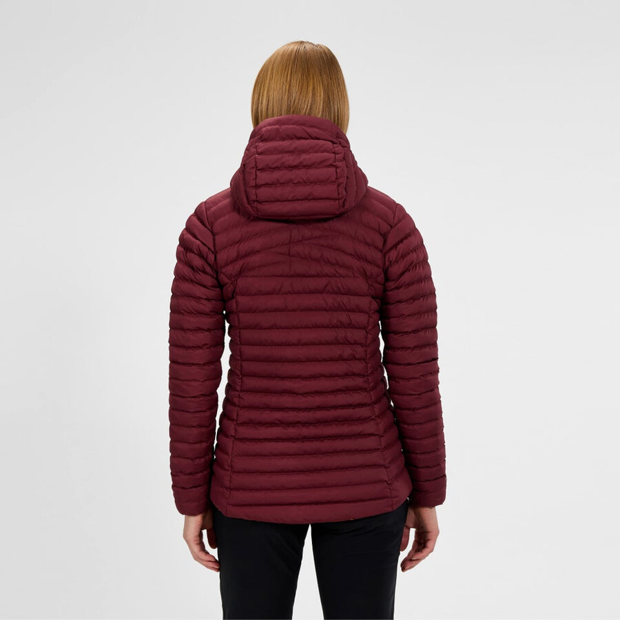 damen nula micro synthetic insulated jacket - red berghaus