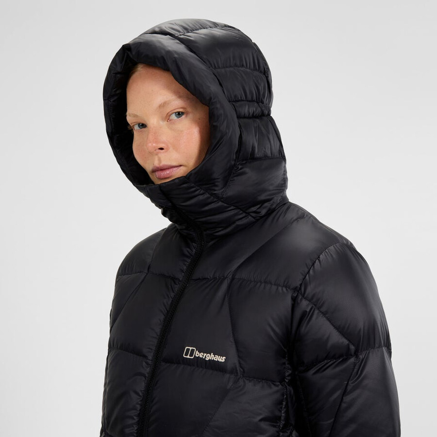 frauen explorer down jacket - black die berghaus
