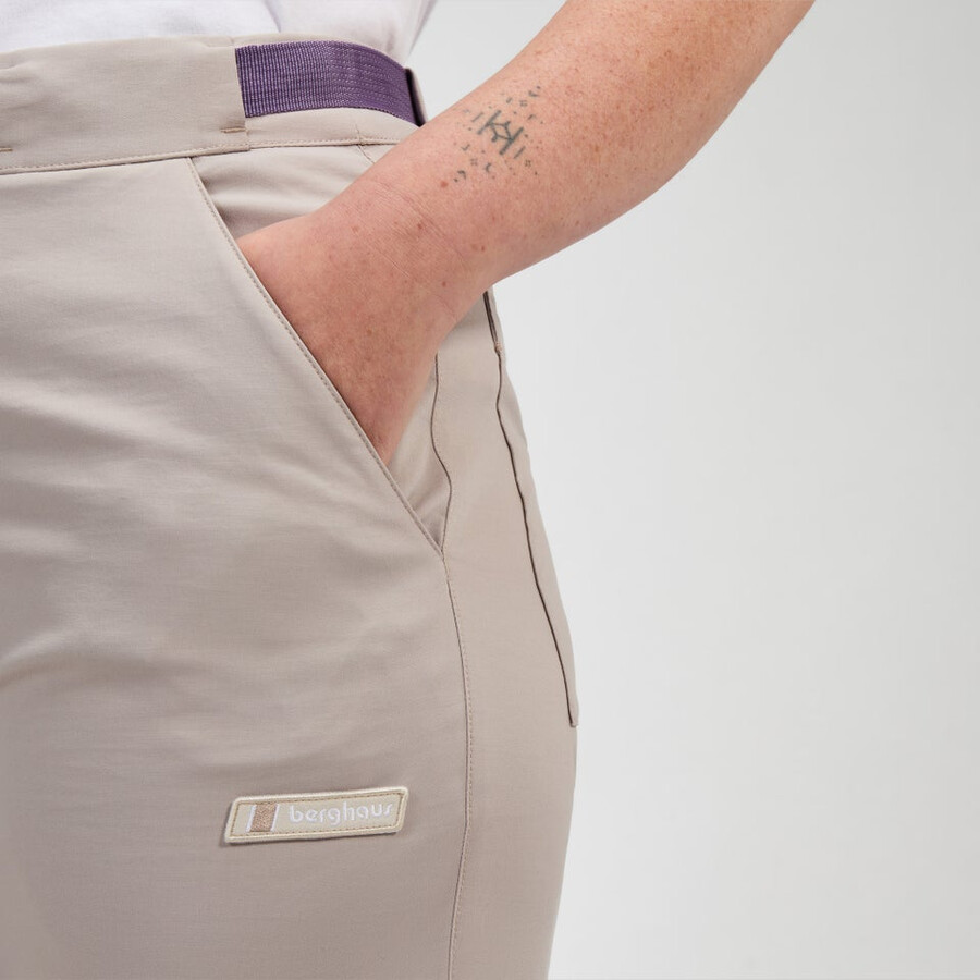 unisex sonnte peak short - grau berghaus