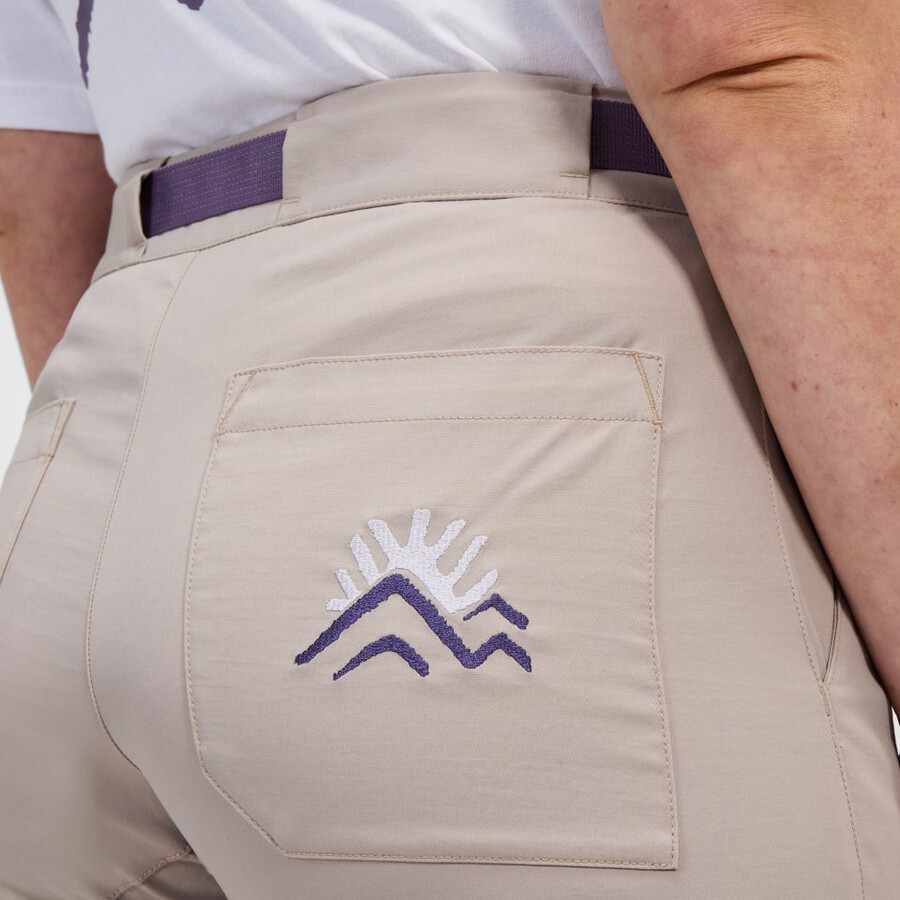 unisex sonnte peak short - grau berghaus