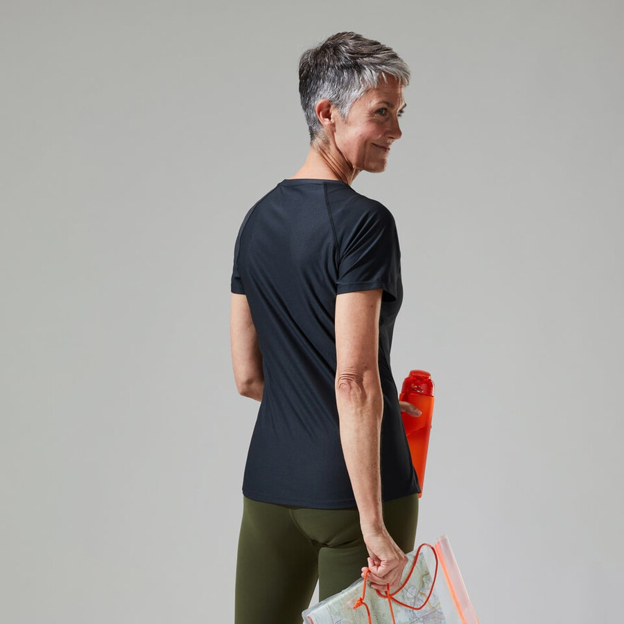 women s 247 tech tee super stretch-crew - black die berghaus